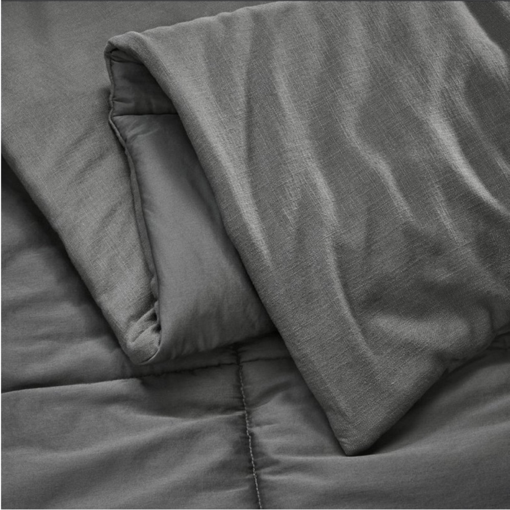 NWT Full/Queen Heavyweight Linen Blend Comforter &
Sham Set Dark Gray - Casaluna - Picture 6 of 7